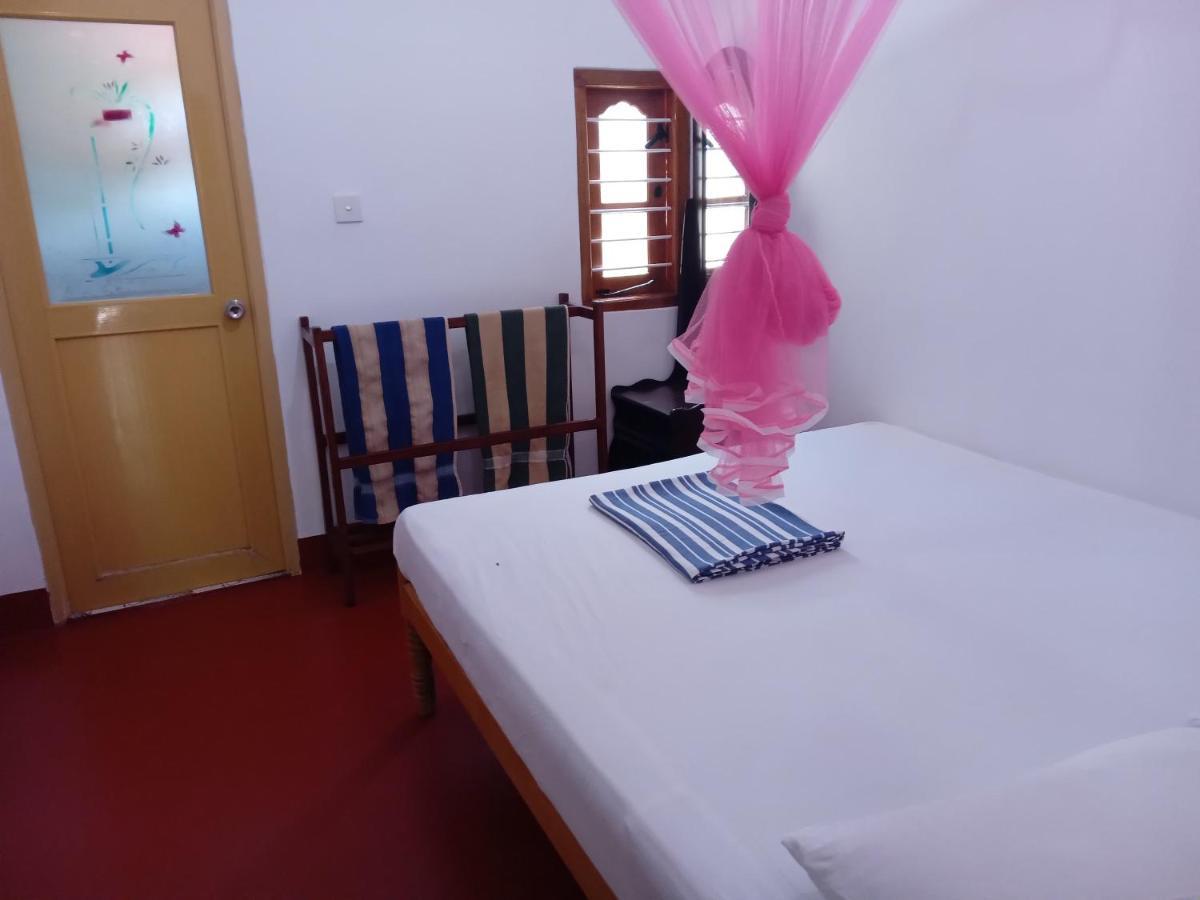 Vibushan Guest House Nilaveli Eksteriør bilde