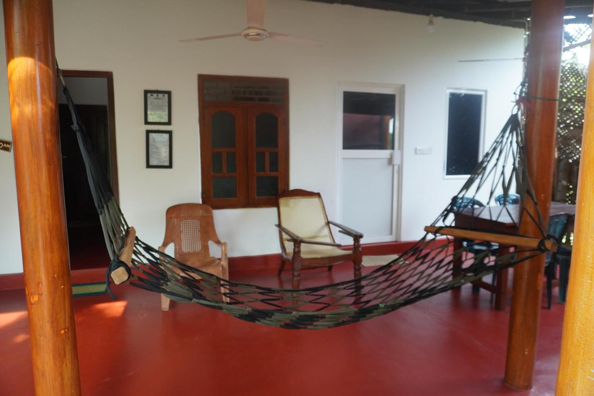 Vibushan Guest House Nilaveli Rom bilde